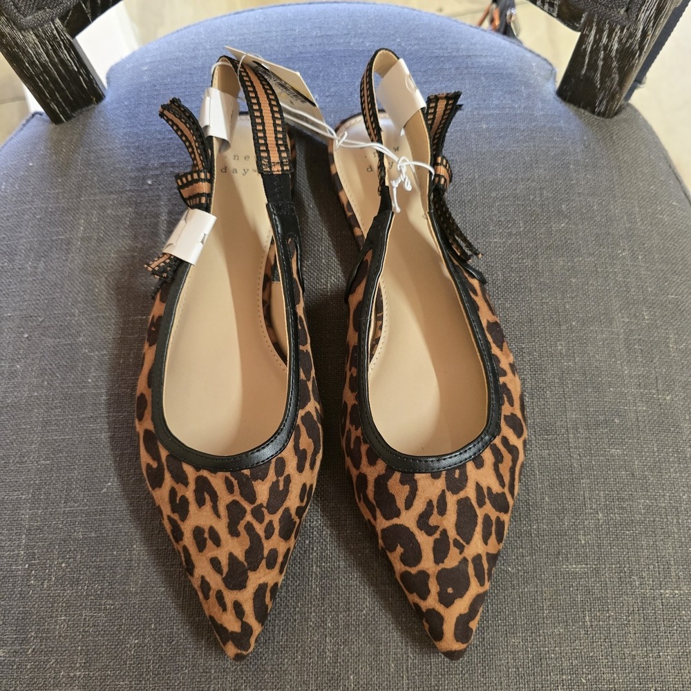 Women's London Sling Back Flats A New Day Brown Animal Print Size 7 NWT - Picture 2 of 4